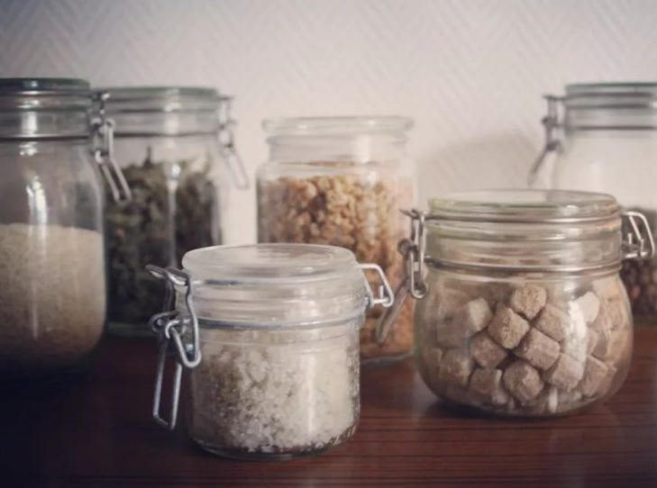 Rangement bocaux cuisine - home organising Chambéry